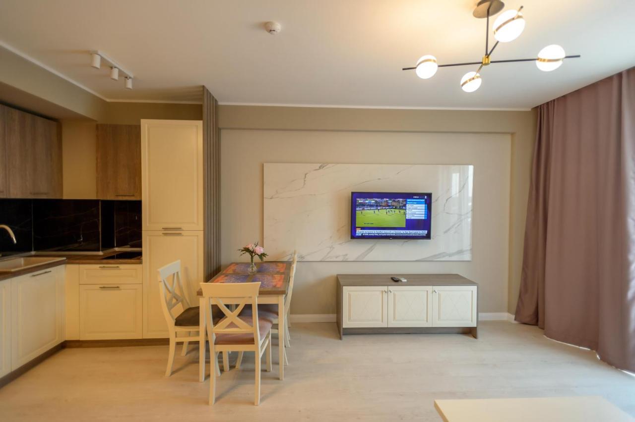 Plazza Mamaia Nord Aparthotel Navodari Exterior photo